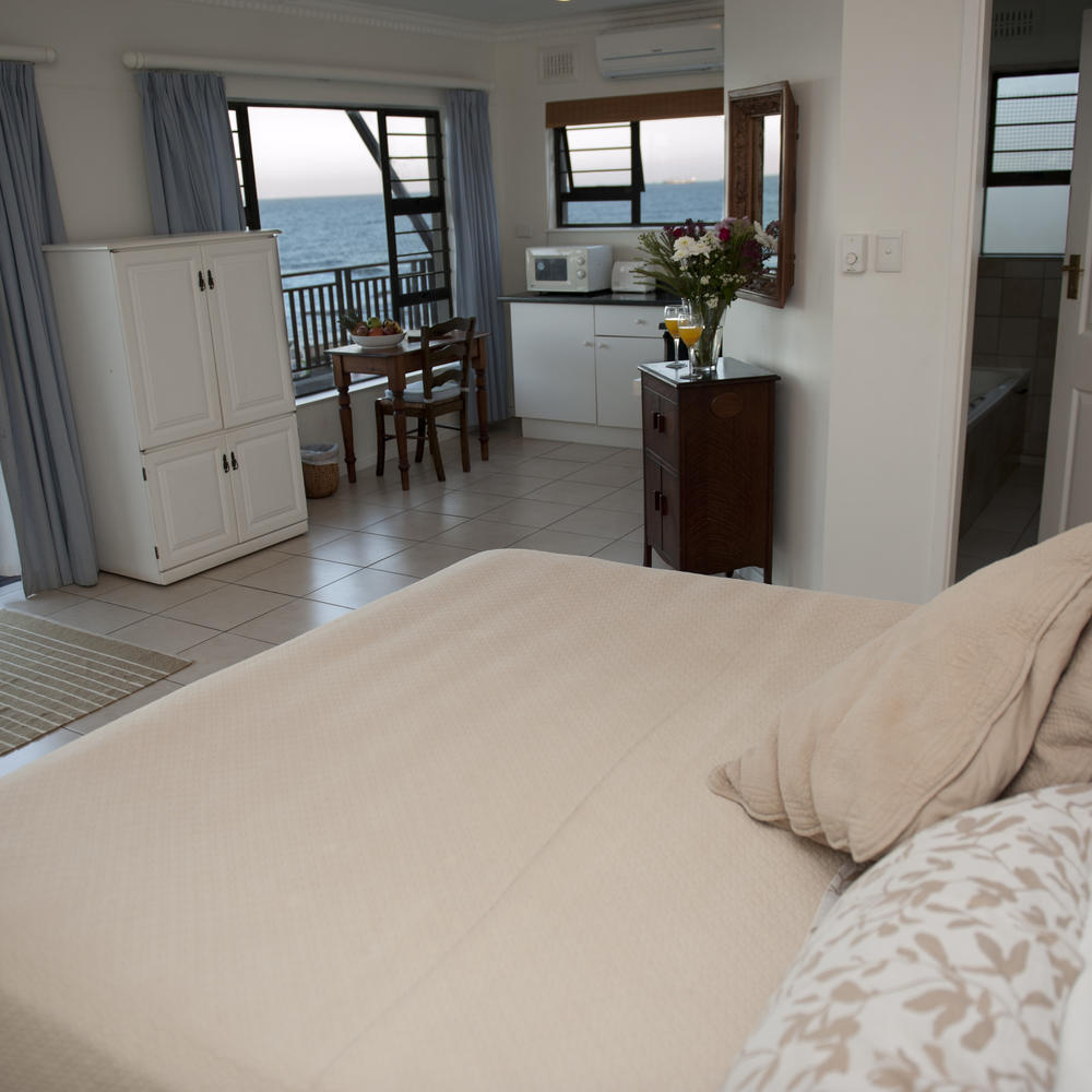 Fairlight Beach House-item-1